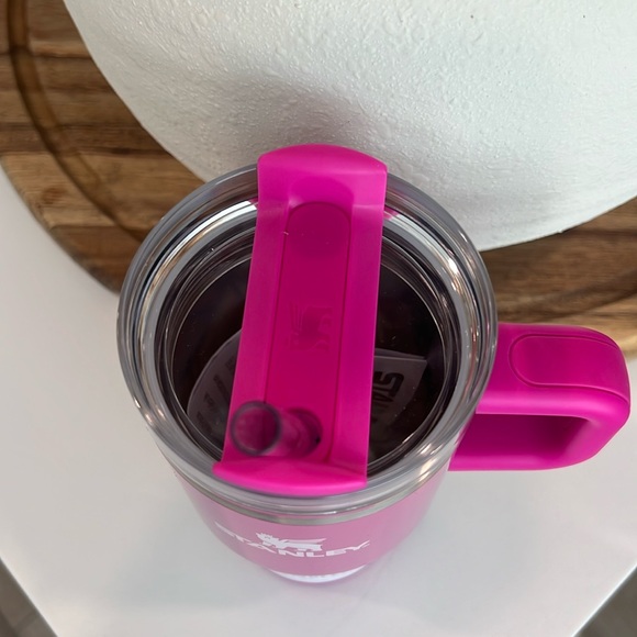 Authentic💕STANLEY  20oz Tumbler. - Picture 4 of 16